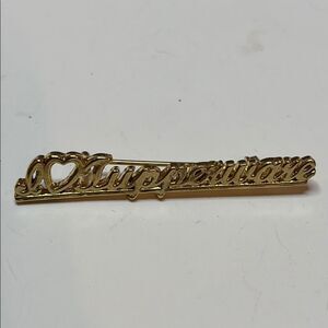 Women’s “I ❤️ Tupperware” Gold Tone Script Lapel Pin